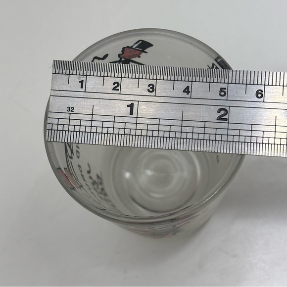 Funny vintage Federal Glass 4 ounce shot glass with painted characters - Picture 10 of 10